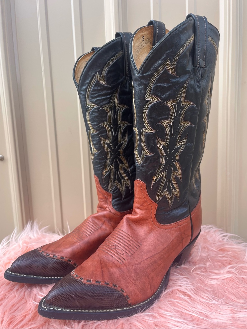 Vintage Tony Lama Wing Tip Western Cowboy Boots